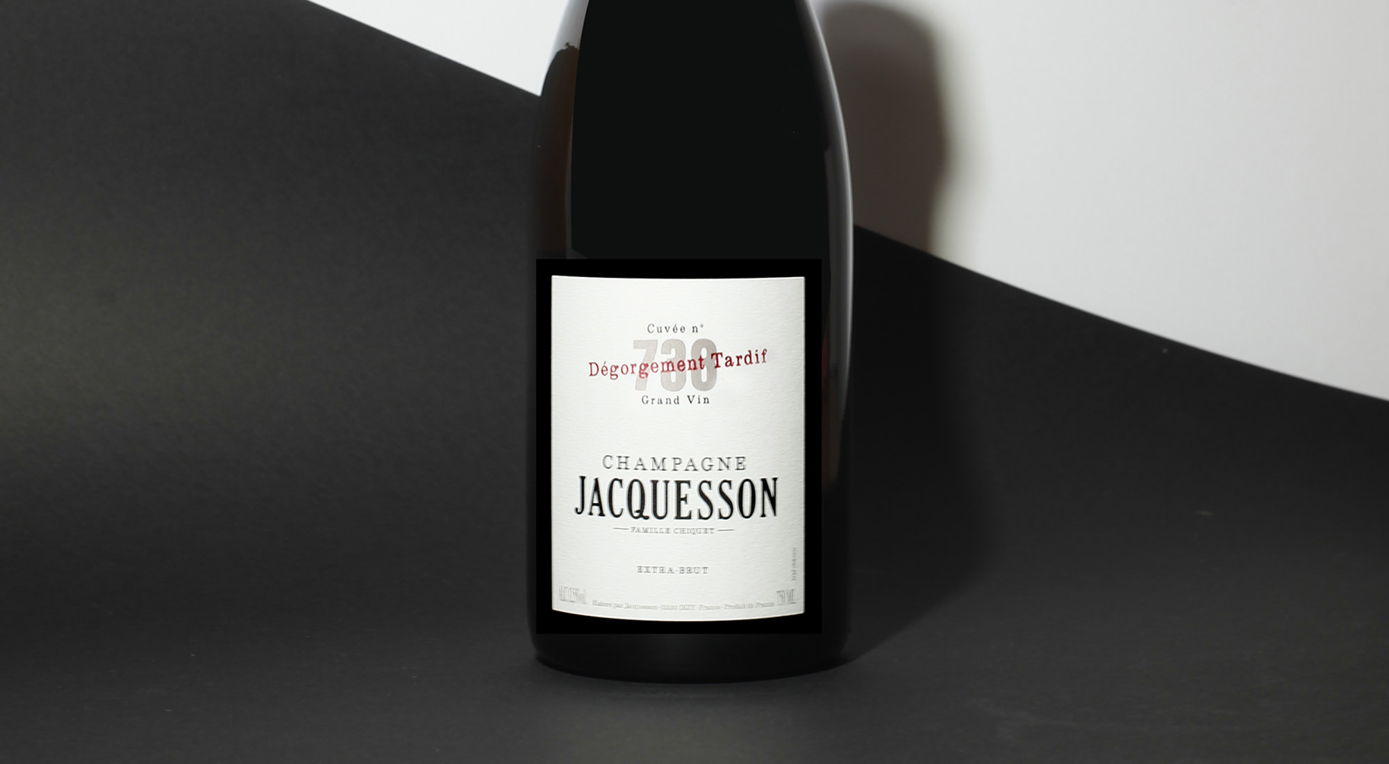 jacquesson_738_degorgement_tardif_glugulp_champagne.jpg